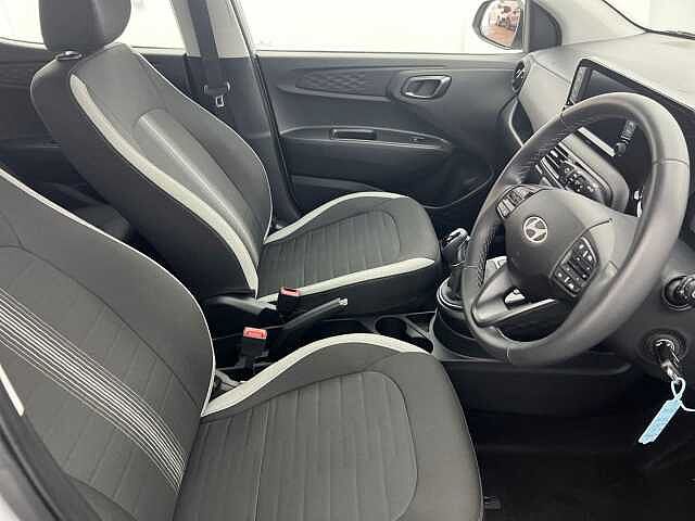 Hyundai I10 1.0 63 Nav Advance Petrol Auto GREY