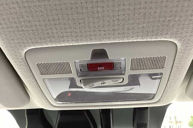 Hyundai INSTER 85kW 02 49kWh 5dr Auto White