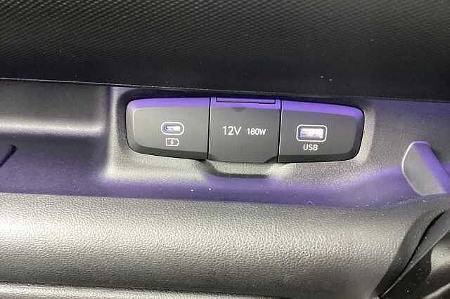 Hyundai INSTER 85kW 02 49kWh 5dr Auto White