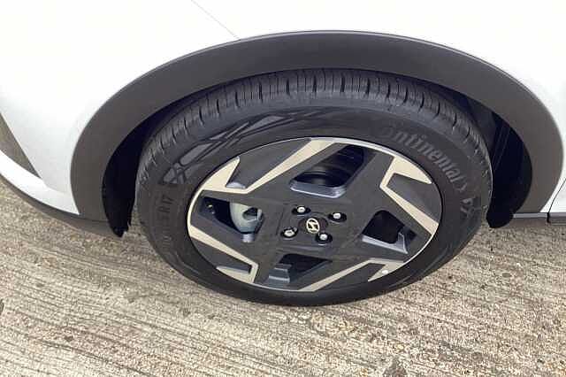Hyundai BAYON 1.0 TGDi [90] Tech Line 5dr DCT White