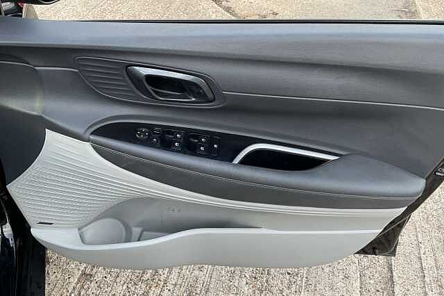 Hyundai BAYON 1.0 TGDi [120] 48V MHEV Ultimate 5dr DCT Black