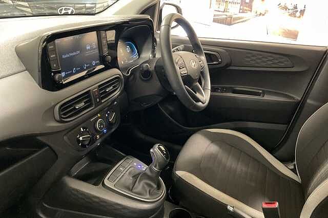 Hyundai i10 1.0 Advance 5dr Auto