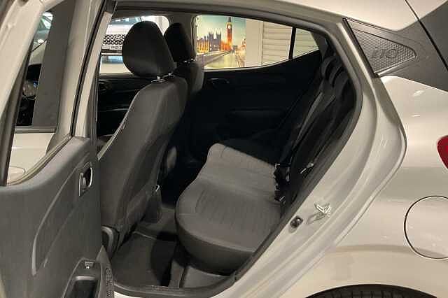 Hyundai i10 1.0 Advance 5dr Auto