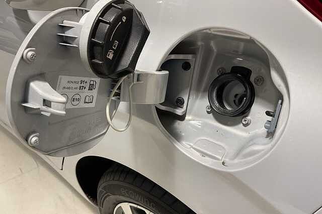 Hyundai i10 1.0 Advance 5dr Auto