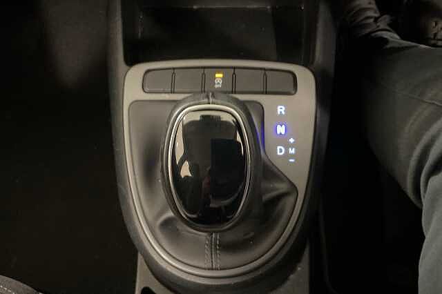 Hyundai i10 1.0 Advance 5dr Auto