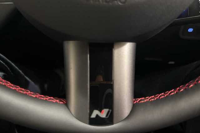 Hyundai KONA 1.6T 138 N Line S 5dr DCT Black