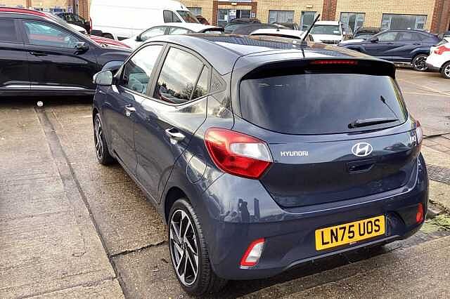 Hyundai i10 1.0 [63] Premium 5dr Auto [Nav]