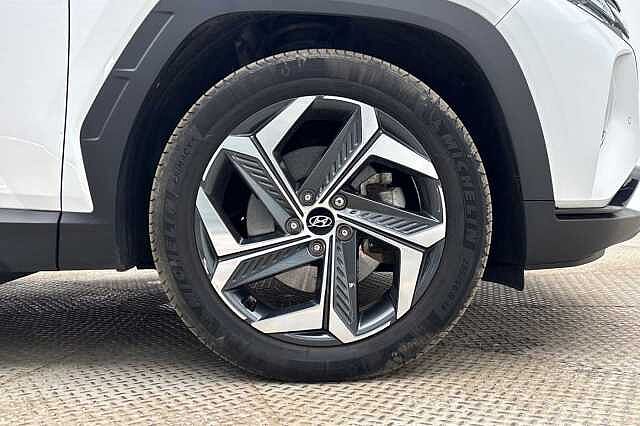 Hyundai TUCSON 1.6 TGDi Plug-in Hybrid Ultimate 5dr 4WD Auto White