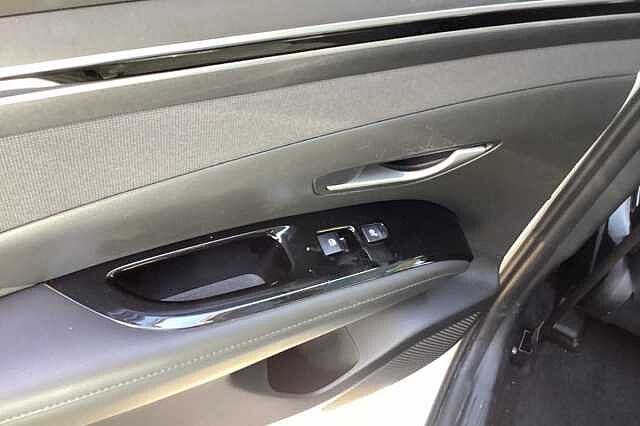Hyundai TUCSON 1.6 TGDi Plug-in Hybrid Ultimate 5dr 4WD Auto White