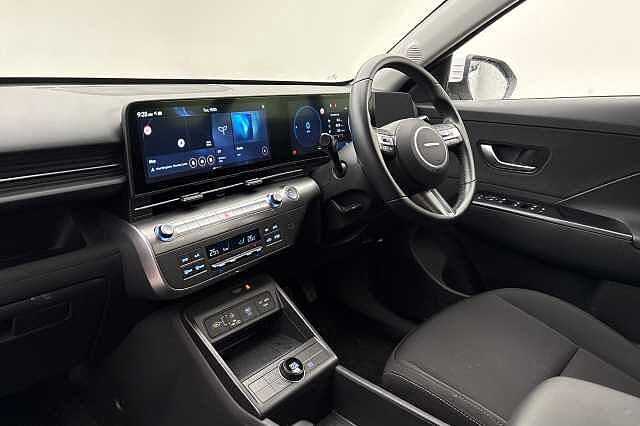 Hyundai KONA 160kW Advance 65kWh 5dr Auto White