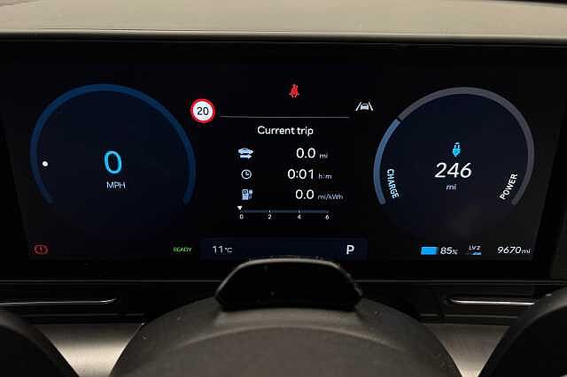 Hyundai KONA 160kW Advance 65kWh 5dr Auto White