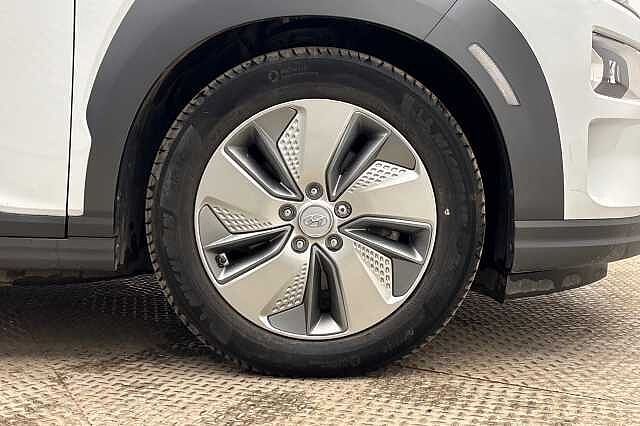 Hyundai KONA 150kW Premium SE 64kWh 5dr Auto White