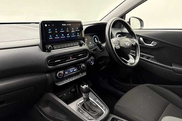 Hyundai KONA 1.6 GDi Hybrid Premium 5dr DCT White