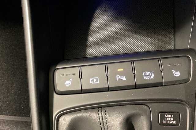 Hyundai I20 1.0T GDi Premium 5dr DCT Hatchback White