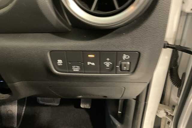 Hyundai KONA 1.6 GDi Hybrid Premium 5dr DCT
