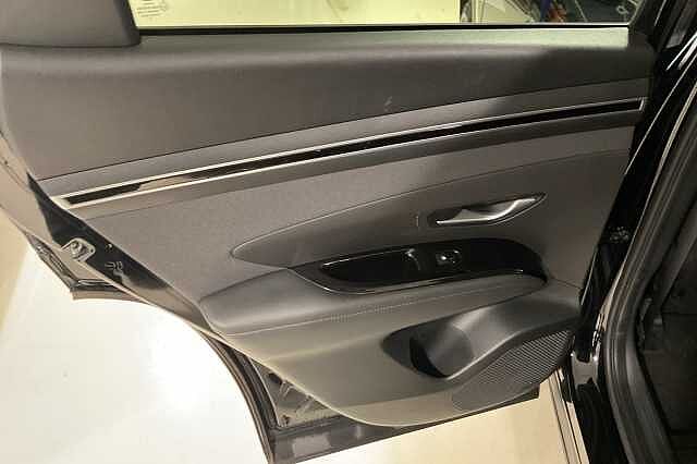 Hyundai TUCSON 1.6 TGDi Hybrid 230 SE Connect 5dr 2WD Auto