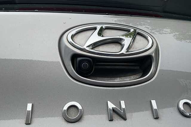 Hyundai IONIQ 1.6 GDi Plug-in Hybrid Premium 5dr DCT