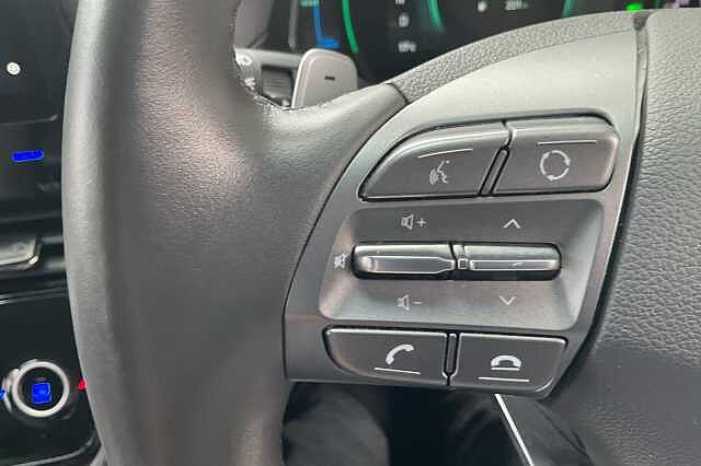 Hyundai IONIQ 1.6 GDi Plug-in Hybrid Premium 5dr DCT