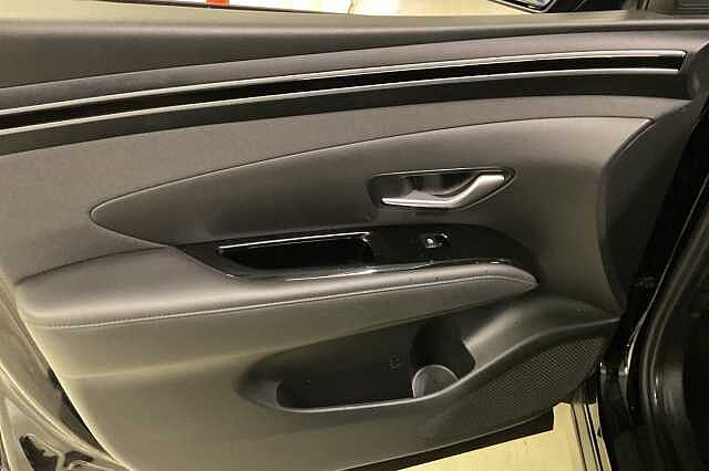 Hyundai TUCSON 1.6 T-GDi (230ps) Premium Hybrid Black