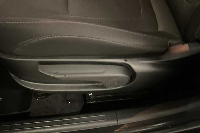 Hyundai TUCSON 1.6 T-GDi (230ps) Premium Hybrid Black