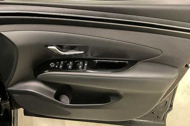 Hyundai TUCSON 1.6 T-GDi (230ps) Premium Hybrid Black