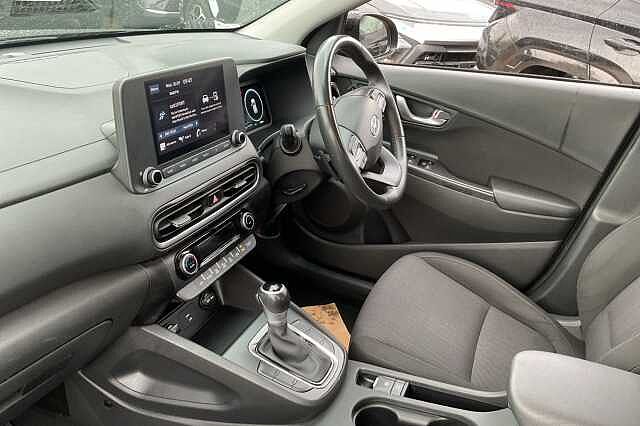 Hyundai KONA 1.6 GDi Hybrid SE Connect 5dr DCT Black