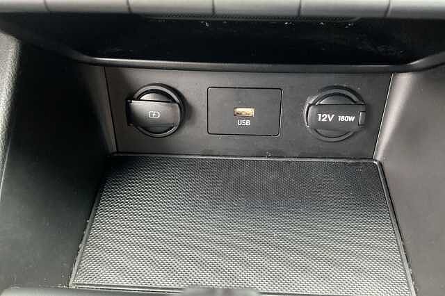 Hyundai KONA 1.6 GDi Hybrid SE Connect 5dr DCT Black