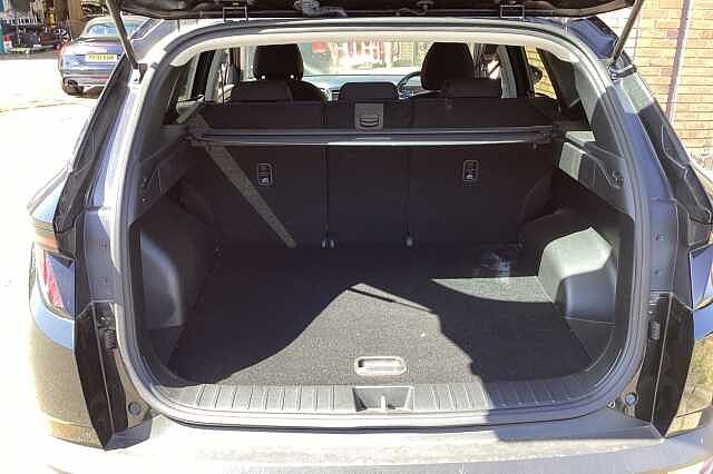 Hyundai TUCSON 1.6 TGDi 48V MHD SE Connect 5dr 2WD DCT Black