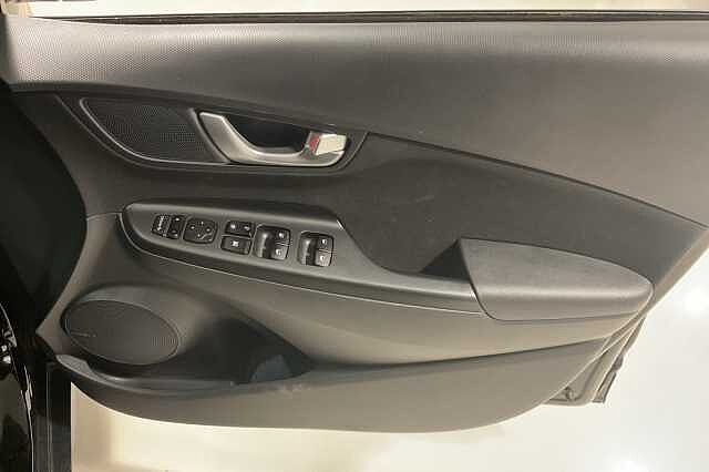 Hyundai KONA 1.6 GDi Hybrid Premium 5dr DCT Black