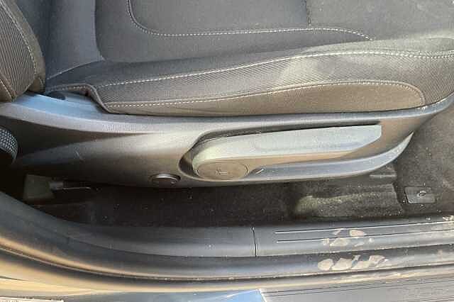 Hyundai TUCSON 1.6 TGDi Hybrid 230 SE Connect 5dr 2WD Auto Blue