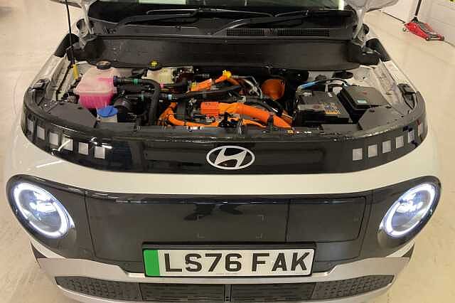 Hyundai INSTER 85kW 02 49kWh 5dr Auto White