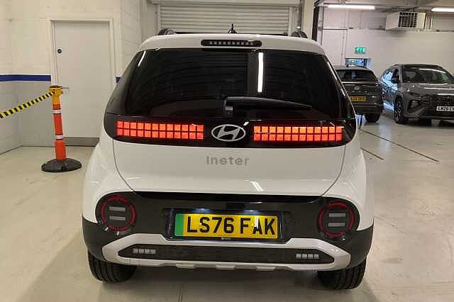 Hyundai INSTER 85kW 02 49kWh 5dr Auto White