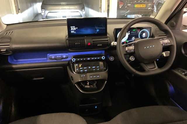 Hyundai INSTER 85kW 02 49kWh 5dr Auto White