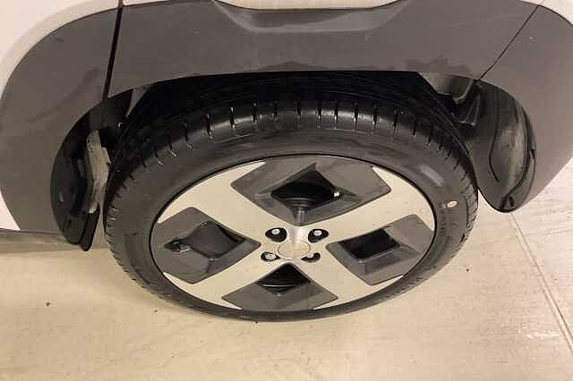 Hyundai INSTER 85kW 02 49kWh 5dr Auto White