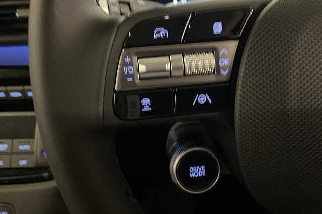Hyundai INSTER 85kW 02 49kWh 5dr Auto White