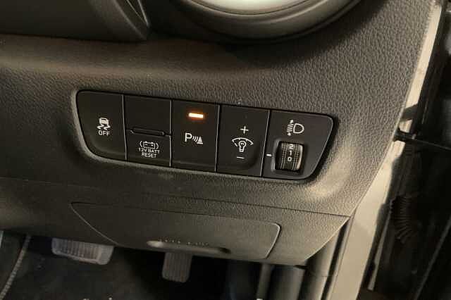 Hyundai KONA 1.6 GDi Hybrid Premium 5dr DCT