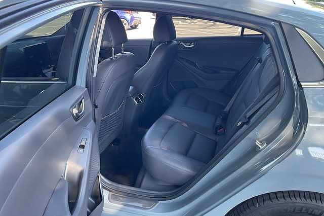 Hyundai IONIQ 100kW Premium SE 38kWh 5dr Auto