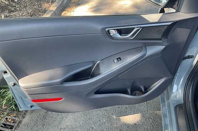 Hyundai IONIQ 100kW Premium SE 38kWh 5dr Auto