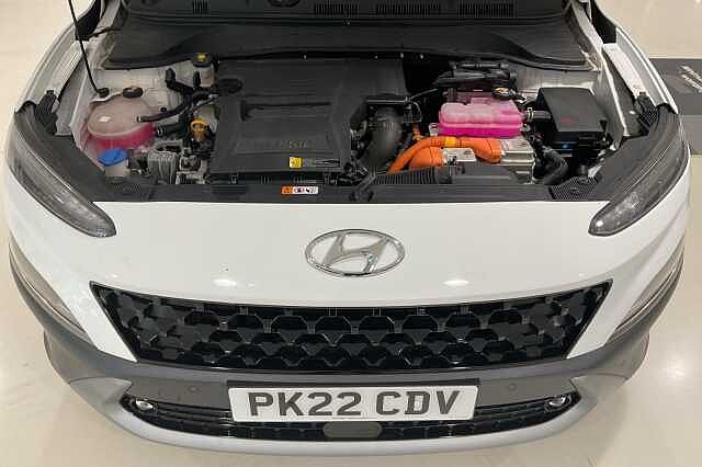Hyundai KONA 1.6 GDi Hybrid Premium 5dr DCT White