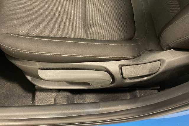 Hyundai KONA 1.6 GDi Hybrid Premium 5dr DCT