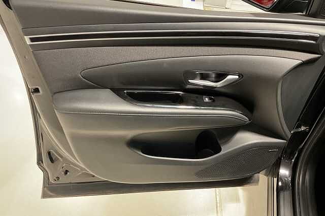 Hyundai TUCSON 1.6 TGDi Hybrid 230 Premium 5dr 2WD Auto Black