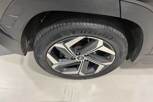 Hyundai TUCSON 1.6 TGDi Hybrid 230 Premium 5dr 2WD Auto Black