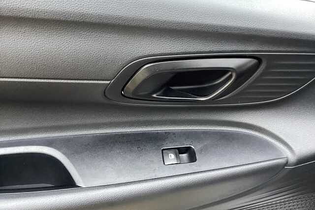 Hyundai i20 1.0T GDi 90 Black Line 5dr