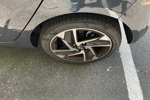 Hyundai i10 1.0 [63] Premium 5dr Auto [Nav]