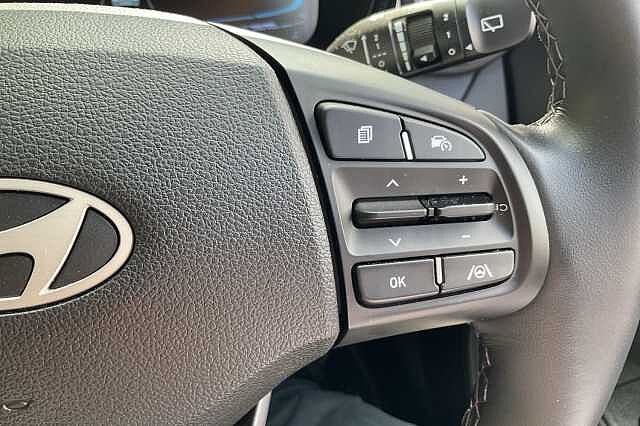 Hyundai i10 1.0 [63] Premium 5dr Auto [Nav]