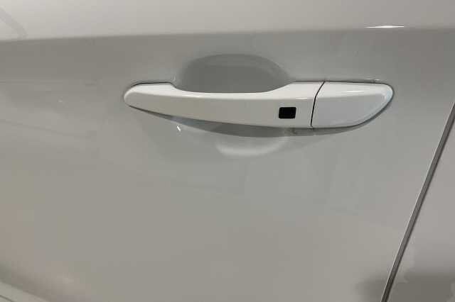 Hyundai KONA 150kW Premium 64kWh 5dr Auto White