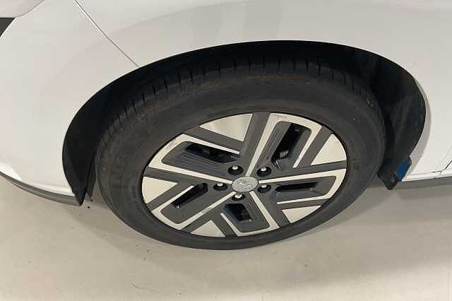 Hyundai KONA 150kW Premium 64kWh 5dr Auto White