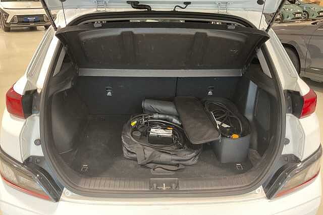 Hyundai KONA 150kW Premium 64kWh 5dr Auto White