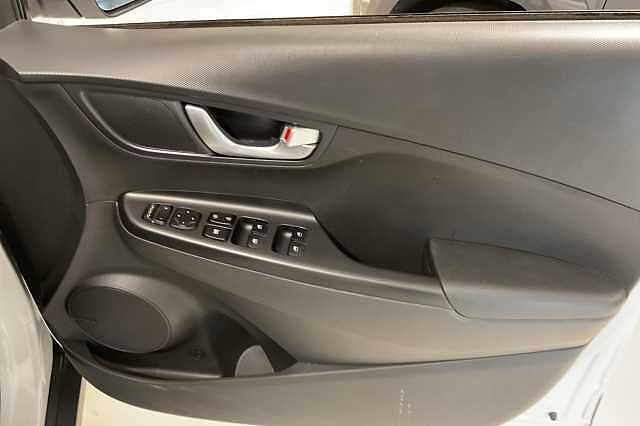 Hyundai KONA 150kW Premium 64kWh 5dr Auto White