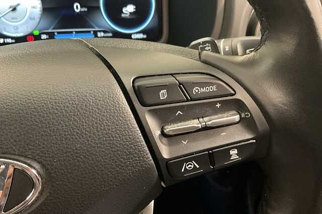 Hyundai KONA 150kW Premium 64kWh 5dr Auto White